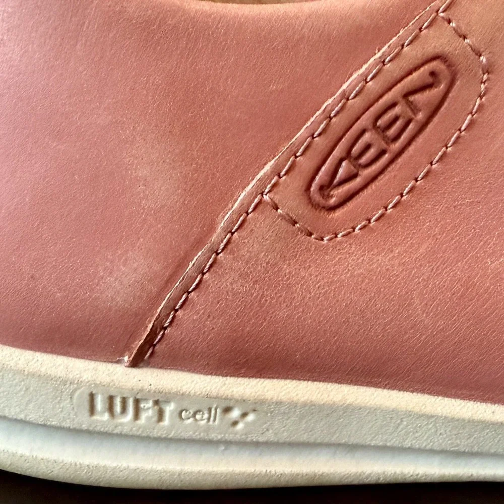 Keen‎ LORELEI II Sneakers Walking Shoes Brick Dust Pink Star White Leather Sz 10